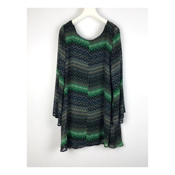 Everly Green Printed Bell Sleeve Mini Dress - Picture 2 of 5